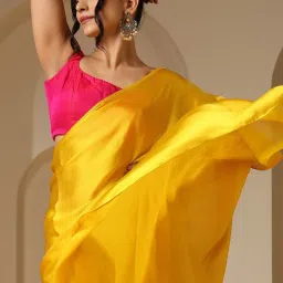 Swtantra Yellow Chiffon Saree With Fuchsia Unstitched Blouse image 5