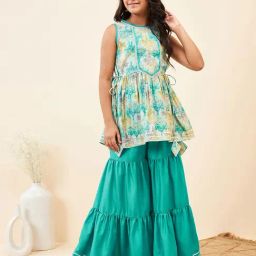 StyloBug Girls Green Printed Kurti Set-image-55
