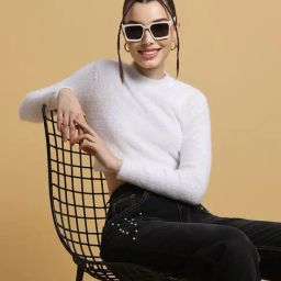 Forever 21 White Regular Fit Sweater-image-77
