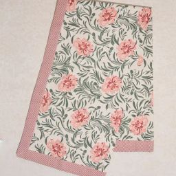 Westside Home Multicolour Botanical Design Table Cloth-15