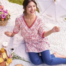 Aurelia Off White Floral Print Cotton Straight Kurti-picture-24