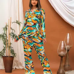 Svamsa Printed Top With Trouser Co-Ords-picture-5