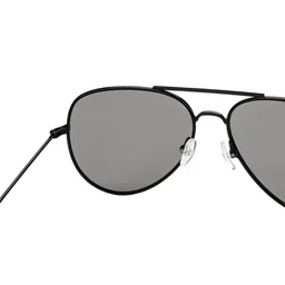 John Jacobs Unisex Aviator Sunglasses with Polarised and UV Protected Lens 136415 image 4