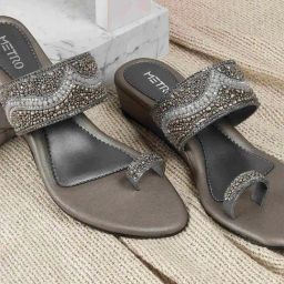 Metro Women's Gun Metal Toe Ring Wedges-image-57