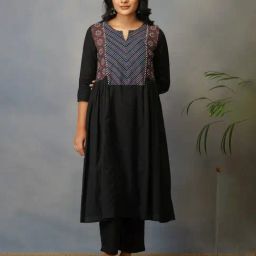 Akiso Bakhair Black Side Panel Kurta With Handblock Ajrak-image-38