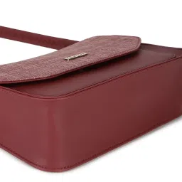 Fastrack Maroon Textured Medium Sling Handbag image 5