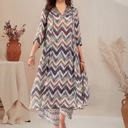 KERI PERRY Chevron Printed V-Neck Three-Quarter Sleeves Regular Kurta & Palazzo-49