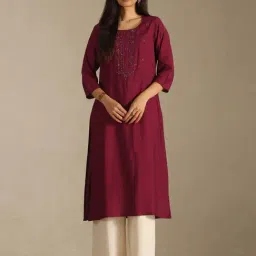 Soch Magenta Gadwal Embroidered Three-Quarter Sleeves Kurta-picture-14