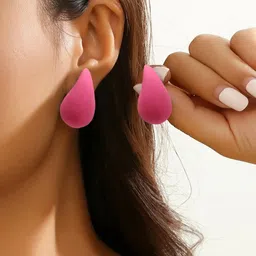 fabula Set of 3 Teardrop Shaped Studs image 3