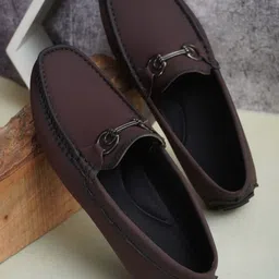 T-Rock Men Textured Slip-On Sneakers-picture-12