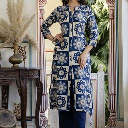 Pistaa Floral Printed Mandarn Collar A-Line Kurta With Palazzos-picture-3