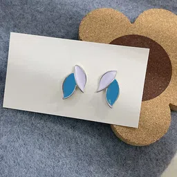 Krelin Silver-Plated Leaf Shaped Studs-picture-33