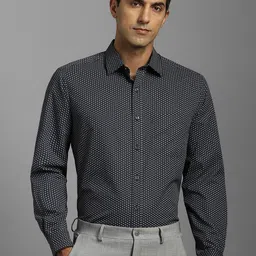 Louis Philippe Geometric Printed Spread Collar Pure Cotton Slim Fit Formal Shirt-image-81