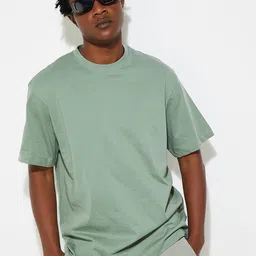 max Men 2 Pockets T-shirt-image-28
