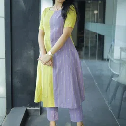 DIVASTRI Straiped Round Neck Straight Kurta With Trousers-53