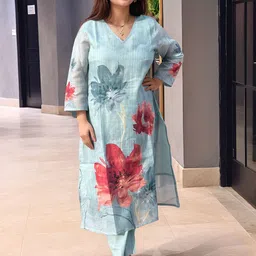 Anni Designer Floral Printed V-Neck Kurta with Trousers-image-68