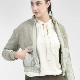 Crimsoune Club Green Regular Fit Cropped Jacket-image-82