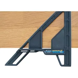 Shinwa Rules Circular Saw Guide Ruler Triangle 15 cm Measuring Range, 20721015 image 3