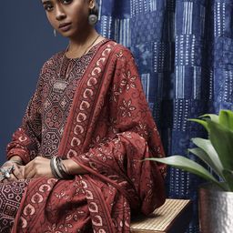Taavi Ethnic Motifs Printed Regular Ajrakh Kurta with Trousers & Dupatta-45