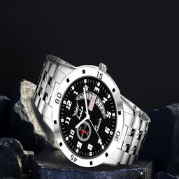 Hala Men Round Dial & Stainless Steel Bracelet Style Straps Analogue Watch HL-8188-Black-47