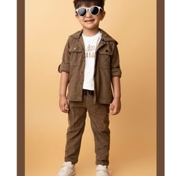 LITTLE COLLARS Codruouy I Am Brillant Text Printed Tee & Pant With Full Sleeves Hooded Shacket Set - Khaki-image-87
