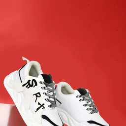 Vask Men Colourblocked Sneakers-image-4