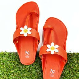 THE MADRAS TRUNK Women Embellished Casual Mules Flats-image-70