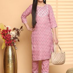Aika Girls Floral Printed Gotta Patti Kurta With Pyjamas-41