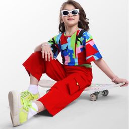 OLLINGTON ST. Cotton Knit Half Sleeves Abstract Print Top & Knit Trackpants with Belt- Blue & Red-picture-27