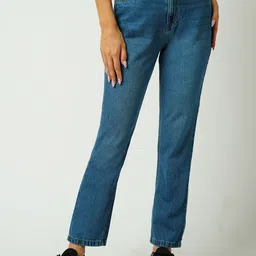 Kraus Jeans Women Solid Relaxed Fit High-Rise Light Fade Jeans-picture-31