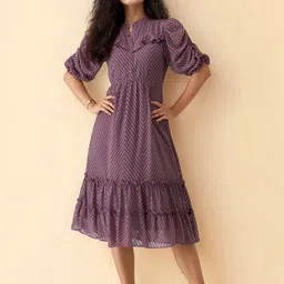 AASK Chevron Printed Puff Sleeves Fit & Flare Midi Dress-picture-6