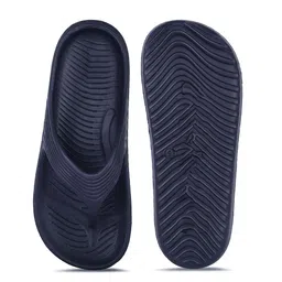PENNEN Men Set Of 2 Self Design Flip Flops image 5