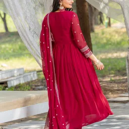 TextileNow Women Ethnic Motifs Embroidered Regular Sequinned Kurta with Trousers & With Dupatta image 2