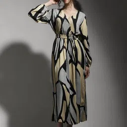 Dora Dori Printed Puff Sleeve Maxi Dress-image-7