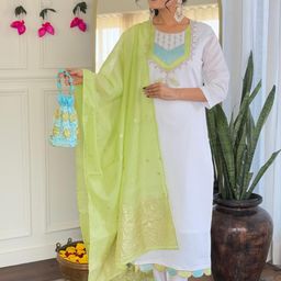 URMIR FASHION Women White Ethnic Round Neck Three-Quarter Sleeves Straight Kurta Set-image-105