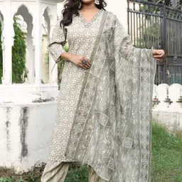 VASVI Geometric Printed V-Neck Straight Kurta With Palazzos & Dupatta-picture-8