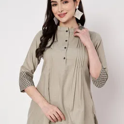 9rasa Women Mandarin Collar Pleated Kurti-image-19