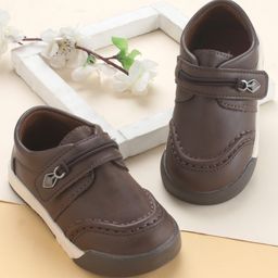 Cute Walk by Babyhug Velcro Closure Solid Coloured Shoes - Brown-image-29