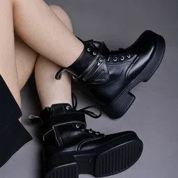 Shoetopia Solid Boots - Black-picture-20