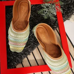 ICONICS Women Embellished Ethnic Mojaris Flats-52