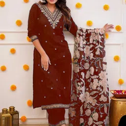 BAESD Floral Embroidered Sequinned V-Neck Straight Kurta With Salwar & Dupatta-picture-31