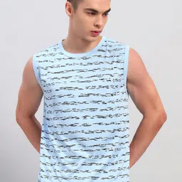 WILD WEST Men Printed Raw Edge Slim Fit T-shirt-image-70