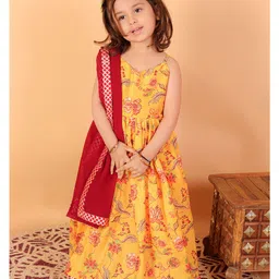 VASTRAMAY SHISHU Sleeveless Graph Checked & Floral Swirl Printed Fit & Flare Dress With Gota Lace Embellished Dupatta - Yellow & Maroon-picture-32
