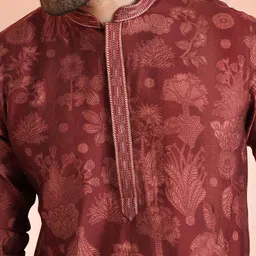 KISAH Men Printed Regular Fit Kantha Print Kurta image 3