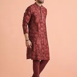 KISAH Men Printed Regular Fit Kantha Print Kurta image 4