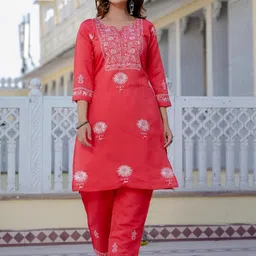 Tilton Floral Embroidered Notch Neck Silk Straight Kurta With Trousers-image-17