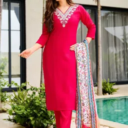 URMIR FASHION Women Floral Embroidered Regular Thread Work Kurta with Trousers & With Dupatta-picture-29