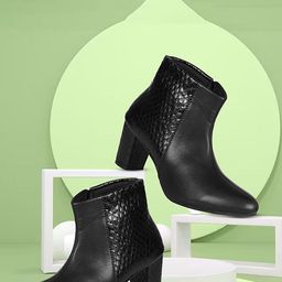 Commander Shoes Women Textured High Heel Zip Boots-35