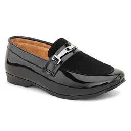 Stefens Metal Applique Detailed Loafers - Black-picture-37