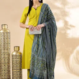 Anouk Women Solid Cotton Kurta with Palazzo & Dupatta-picture-3